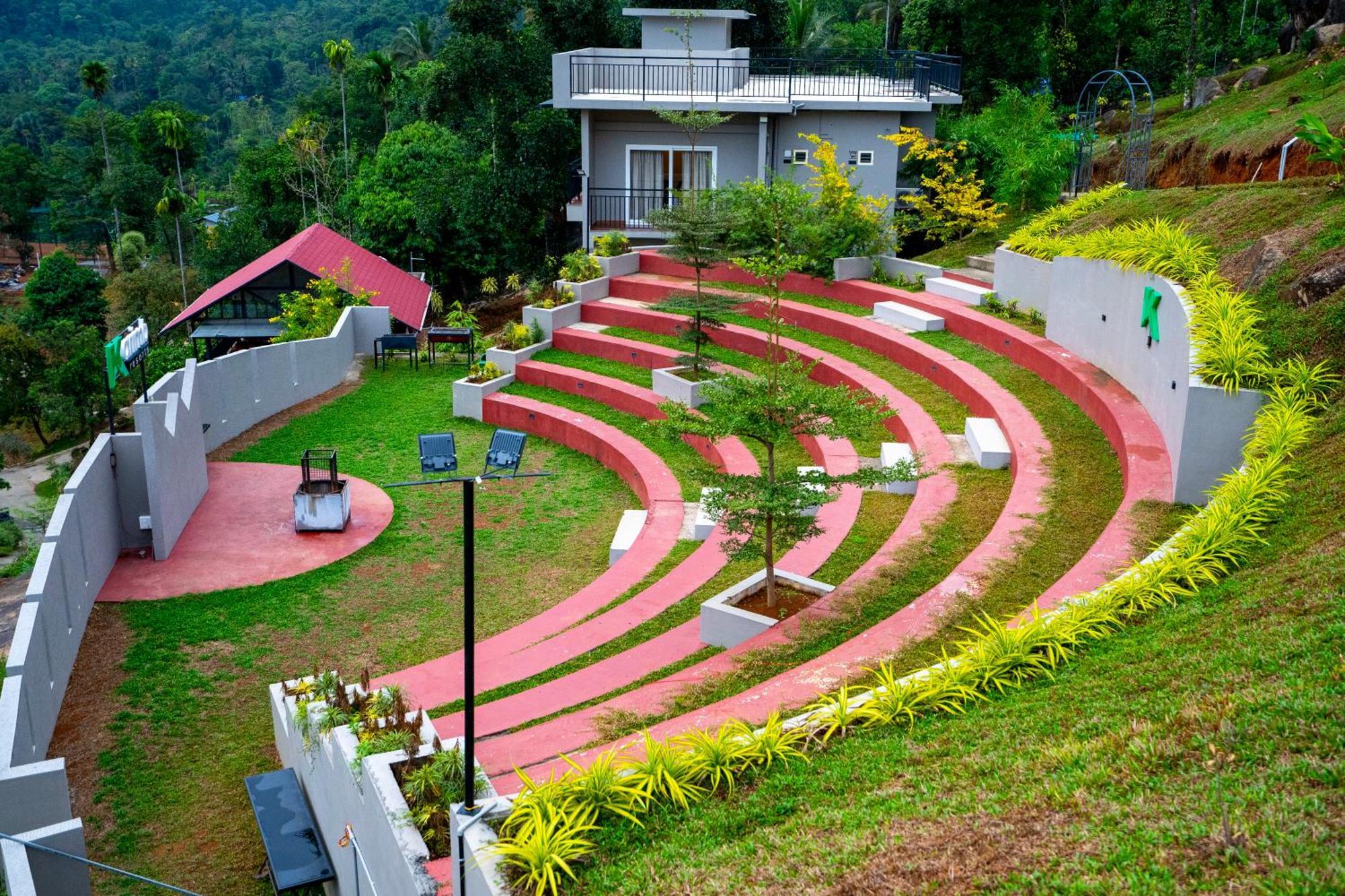 Karimb Resorts Vallikavungal Esterno foto
