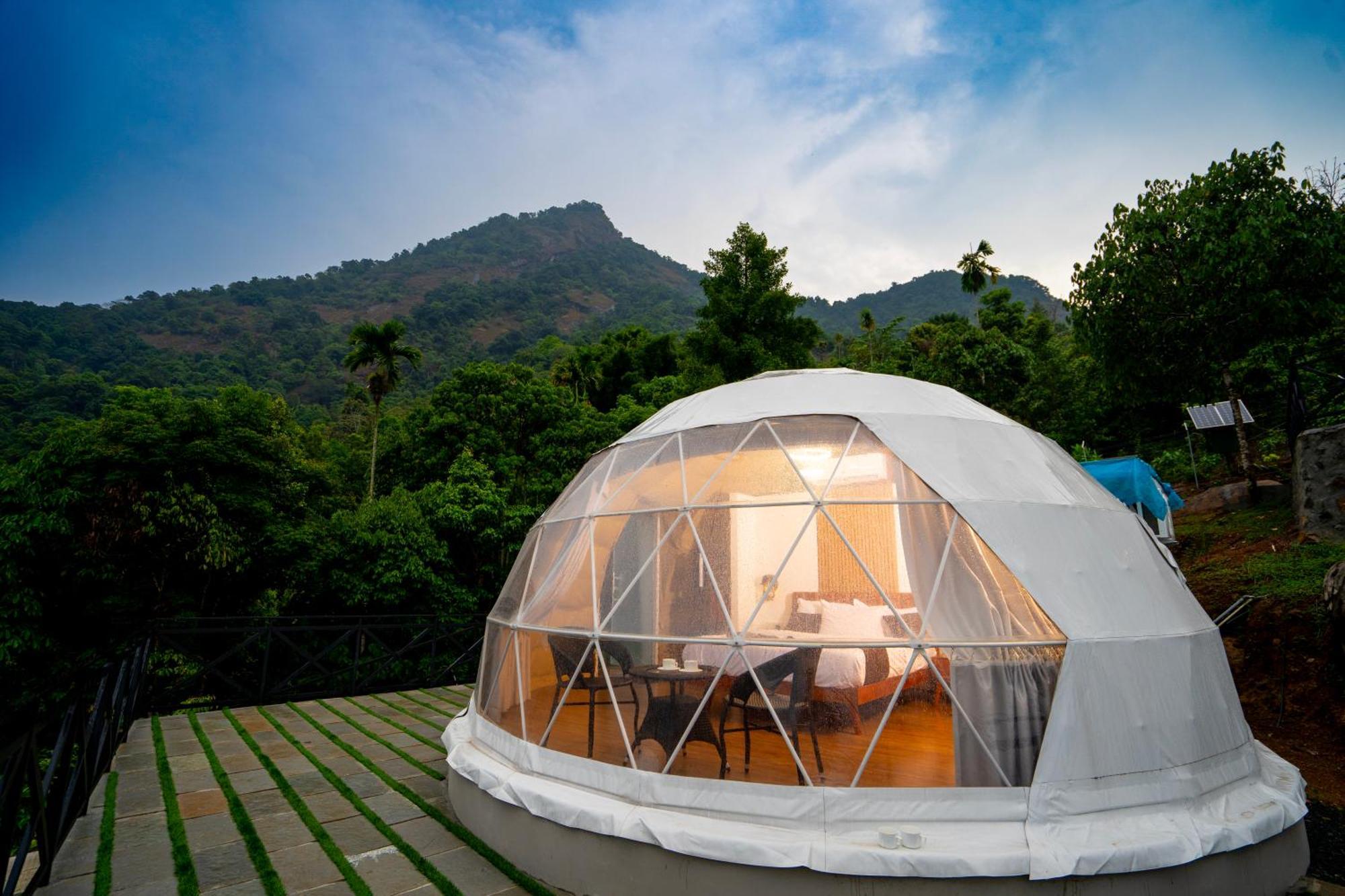 Karimb Resorts Vallikavungal Esterno foto