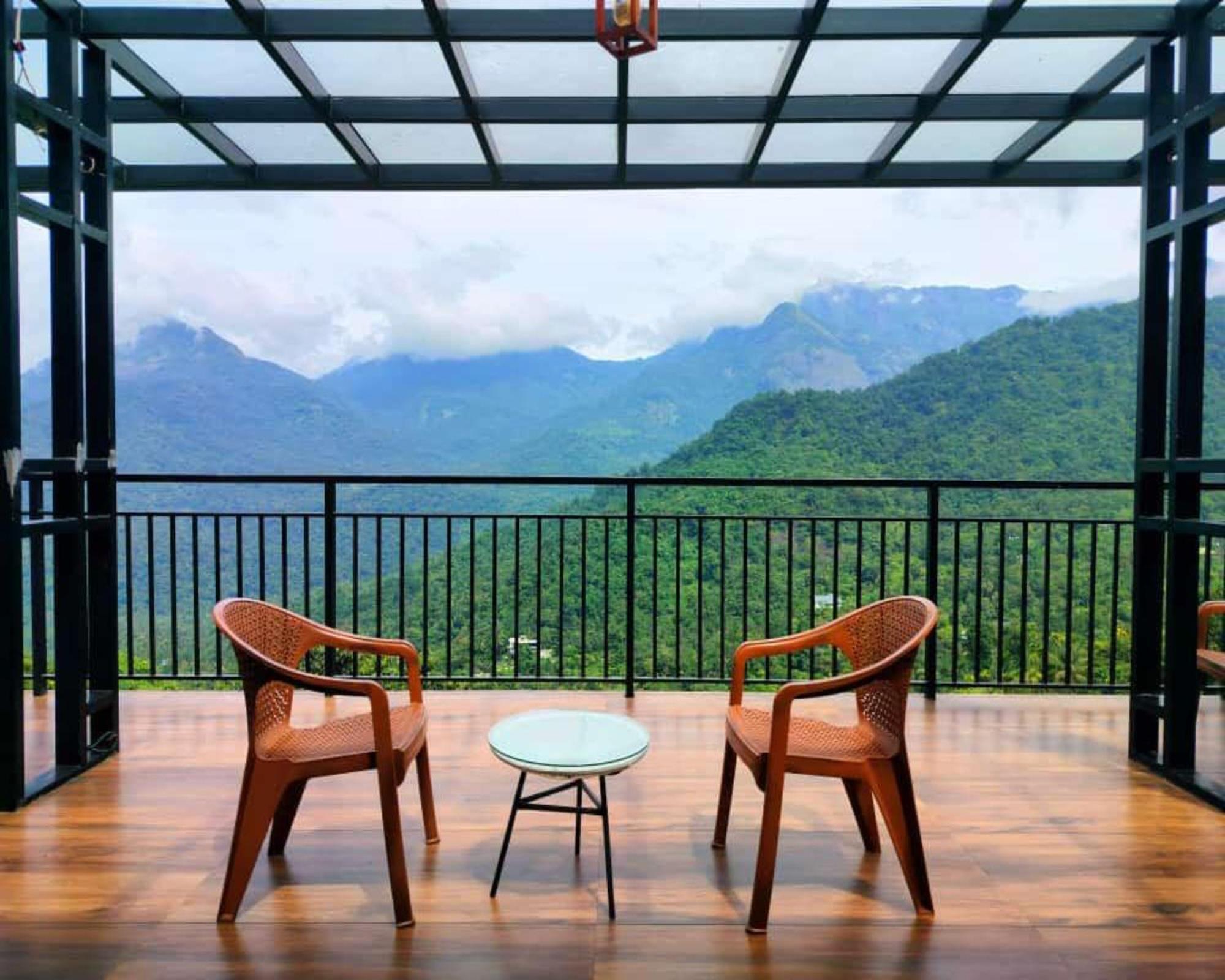 Karimb Resorts Vallikavungal Esterno foto